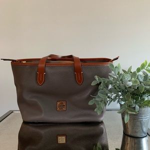 Dooney & Bourke Tote
